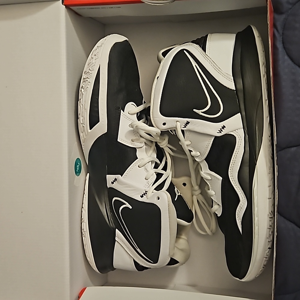 Kirie Infinity TB basketball shoe sz 12